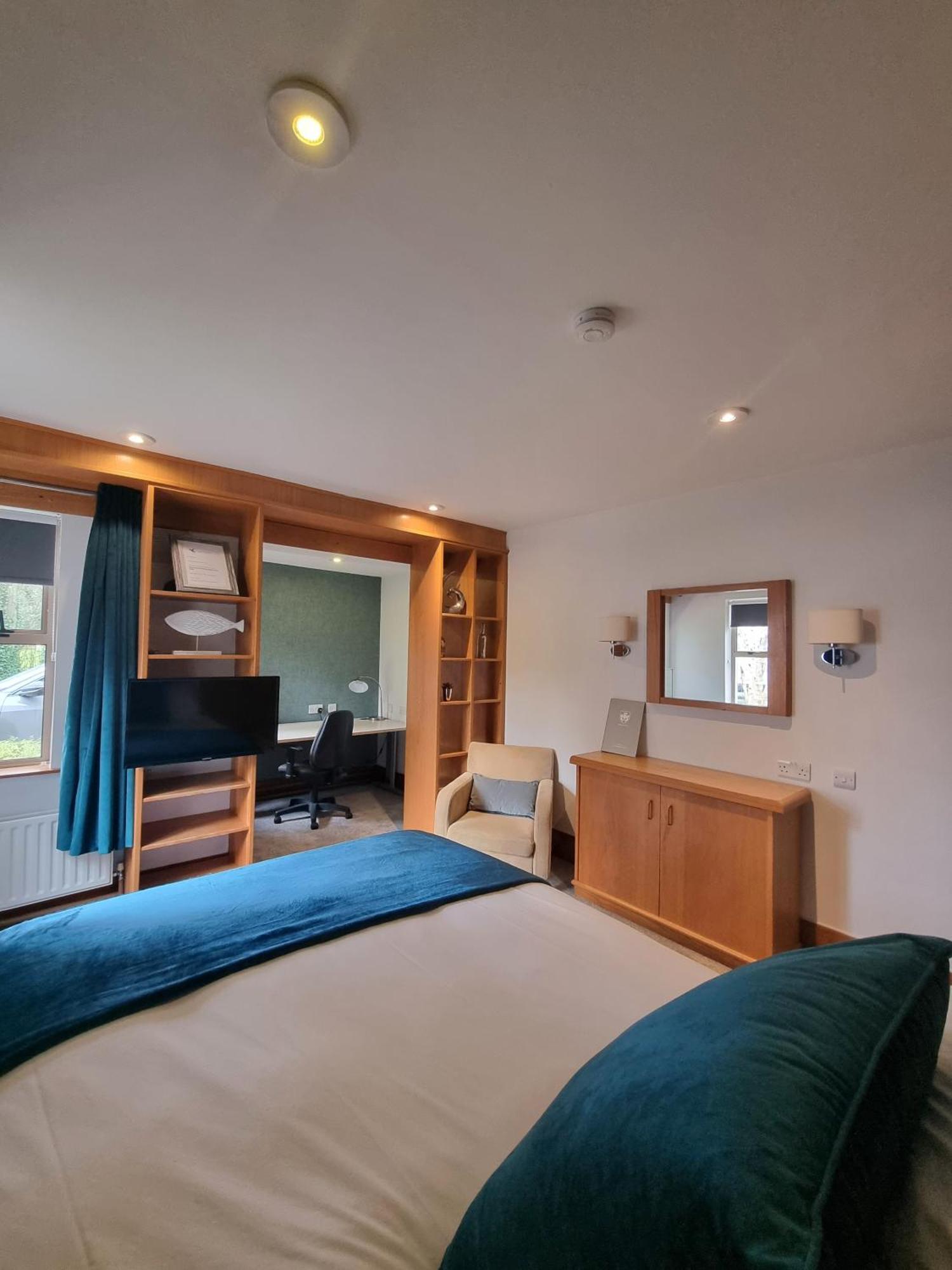 Brennan Court Guest Accommodation Limerick Junction 外观 照片